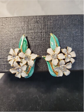 Vintage Sandor Apple Blossoms Rhinestones Clip On Earrings